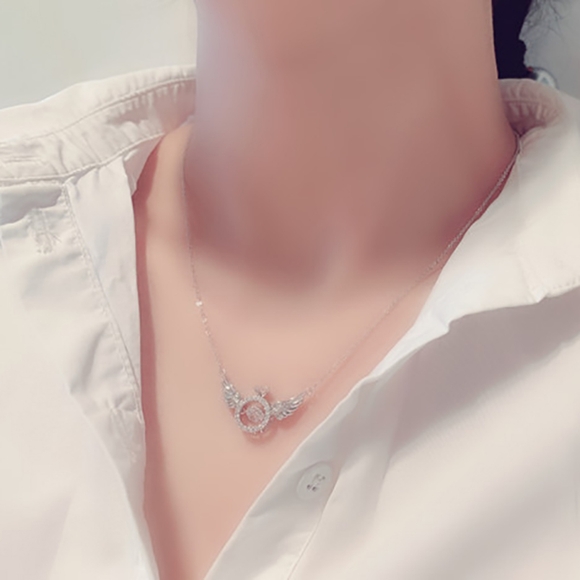 Jewelry - 💯 New sterling silver diamond ring with angel wings